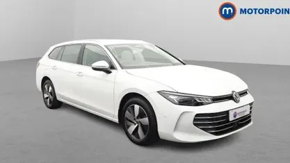 Used VW Passat Life 204 HP (150 kW) 2025 White Estate