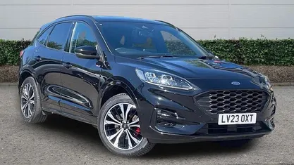 Begagnad Ford Kuga ST-Line X 224 HK (164 kW) 2023 Svart SUV