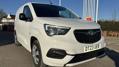 Used Vauxhall Combo 101 HP (74 kW) 2023 MPV