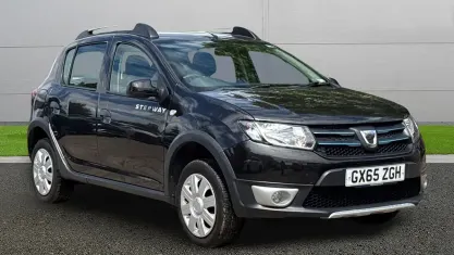 Used Dacia Sandero Lauréate 90 HP (66 kW) 2015 Black Hatchback