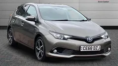 Used 2018 Toyota Auris Hybrid Design Hatchback | £12,490 (Fair price)