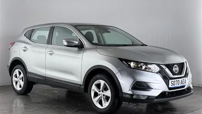 Used Nissan Qashqai Acenta Premium 140 HP (102 kW) 2020 Silver SUV