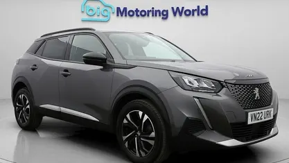 Begagnad Peugeot 2008 Allure Premium 110 HK (80 kW) 2022 Grå SUV