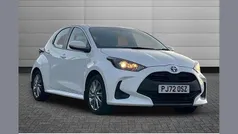 White Used 2022 Toyota Yaris Hybrid Hatchback | £14,795 (Fair price)