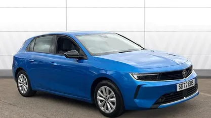 Used Vauxhall Astra Design Edition 110 HP (80 kW) 2025 Hatchback
