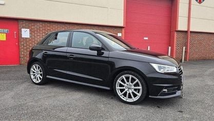 Usado Audi A1 Sportback S-Line 125 CV (91 kW) 2017 Negro Utilitario