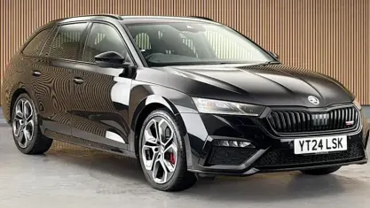 Used Skoda Octavia vRS 245 HP (180 kW) 2024 Black Estate
