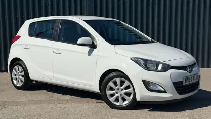 Begagnad Hyundai i20 Active 84 HK (61 kW) 2014 Vit Halvkombi