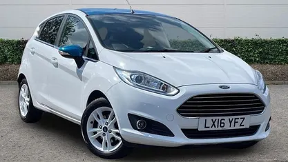Used Ford Fiesta Zetec 82 HP (60 kW) 2016 Hatchback