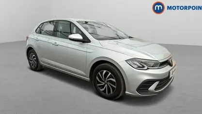 Used VW Polo Life 95 HP (69 kW) 2023 Silver Hatchback