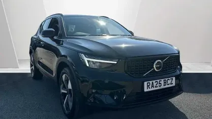Used Volvo XC40 Plus 197 HP (144 kW) 2025 Black SUV