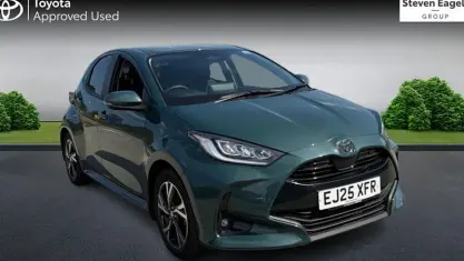 Used Toyota Yaris Design 116 HP (85 kW) 2025 Green Hatchback