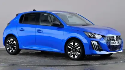 Used Peugeot 208 Allure 101 HP (74 kW) 2024 Blue Hatchback