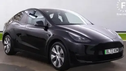 Used Tesla Model Y Long Range AWD 286 kW (389 HP) 2025 SUV