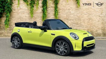 Used Mini Cooper S Cabriolet Exclusive 178 HP (130 kW) 2022 Yellow Cabriolet