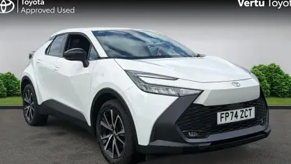 Used Toyota C-HR Design 223 HP (164 kW) 2024 White SUV
