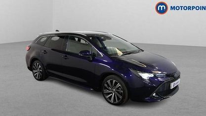 Second-hand Toyota Corolla Design 122 CP (89 kW) 2022 Albastru Break