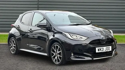 Used Toyota Yaris Hybrid 116 HP (85 kW) 2021 Hatchback