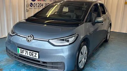 Begagnad VW ID.3 Pro Performance 150 kW (204 HK) 2022 Blå Halvkombi