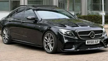 Usado Mercedes E53 AMG Premium Plus 435 HP (319 kW) 2020 Sedan
