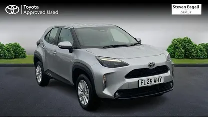 Used 2025 Toyota Yaris Hybrid Estate | £23,367 (Fair price)