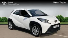 White Used 2023 Toyota Aygo PURE Hatchback | £14,453 (Fair price)