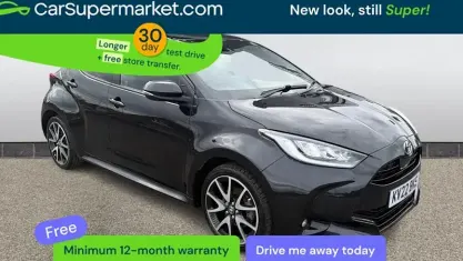 Gebraucht Toyota Yaris Hybrid 116 PS (85 kW) 2021 Schwarz Kleinwagen