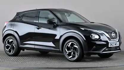 Używany Nissan Juke N-Connecta 114 KM (83 kW) 2023 Czarny SUV
