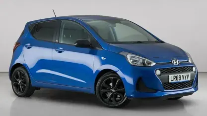 Used Hyundai i10 67 HP (49 kW) 2019 Blue Hatchback