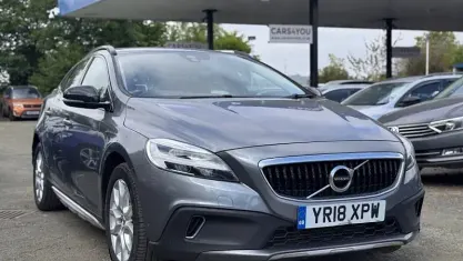Used Volvo V40 Pro 150 HP (110 kW) 2018 Grey Hatchback