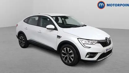 Used Renault Arkana Iconic 143 HP (105 kW) 2022 White SUV
