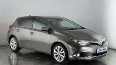 Bronze Used 2018 Toyota Auris Hybrid Hatchback | £12,850 (Fair price)
