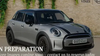 Used Mini Cooper Classic 136 HP (100 kW) 2022 Silver Hatchback