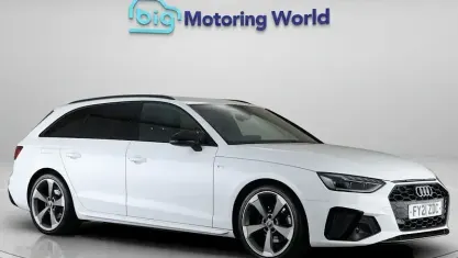 Begagnad Audi A4 Black Edition 150 HK (110 kW) 2021 Vit Kombi