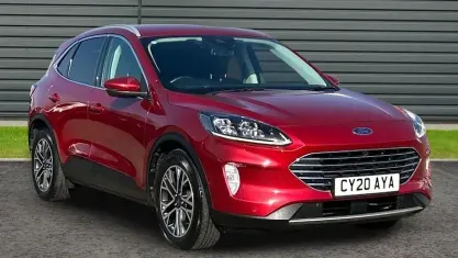 Used Ford Kuga Titanium 224 HP (164 kW) 2020 Red SUV