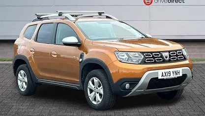 Used Dacia Duster Comfort 116 HP (85 kW) 2019 Orange SUV