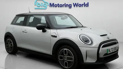 Used 2023 Mini Cooper Level 1 Hatchback | £13,200 (Fair price)