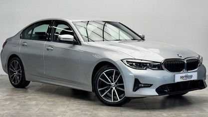 Begagnad BMW 320 Sport Line 190 HK (139 kW) 2019 Silver Sedan