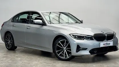 Begagnad BMW 320 Sport Line 190 HK (139 kW) 2019 Silver Sedan
