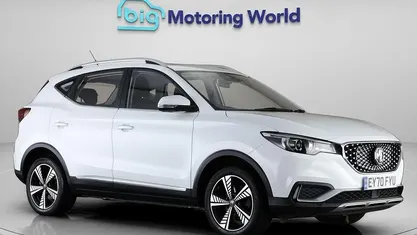 White Used 2020 MG ZS Exclusive Hatchback | £10,200 (Fair price)