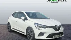 Used 2022 Renault Clio V Iconic Hatchback | £12,995 (Fair price)