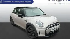 Used 2022 Mini Cooper Classic Hatchback | £16,440 (Fair price)