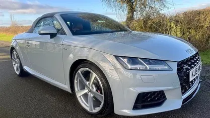 Usado Audi TT Roadster Design 245 HP (180 kW) 2019 Cabrios