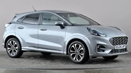 Käytetty Ford Puma ST-Line 125 HP (91 kW) 2023 Hopea Katumaasturi
