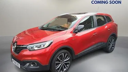 Red Used 2018 Renault Kadjar Signature SUV | £10,150 (Fair price)