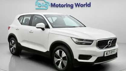 Used Volvo XC40 Core 211 HP (155 kW) 2021 White SUV