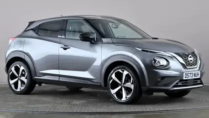 Used Nissan Juke Tekna 114 HP (83 kW) 2023 Grey SUV