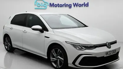 Second-hand VW Golf VIII R-line 150 CP (110 kW) 2024 Hatchback