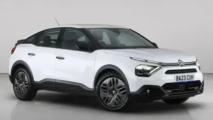 Used Citroën C4 PureTech 101 HP (74 kW) 2023 White SUV