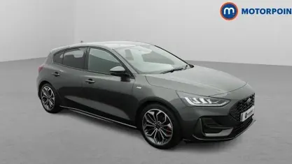 Used Ford Focus ST-Line X 155 HP (114 kW) 2024 Grey Hatchback